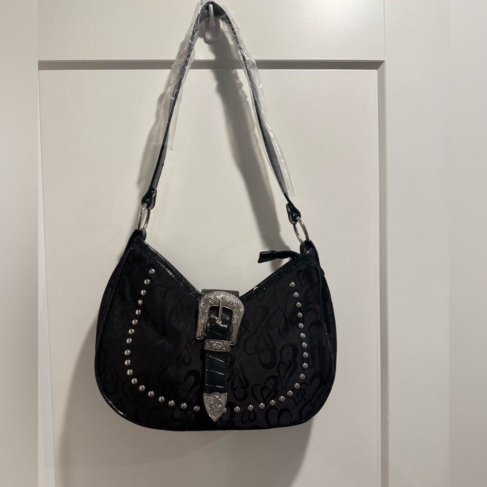 NWOT Black & silver accents‎ studded purse with heart design Shoulder Bag